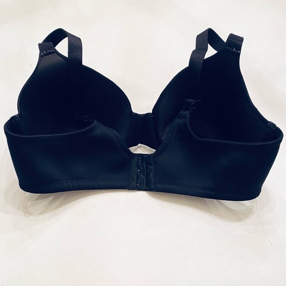 Vanity Fair Beautiful Benefits Back Smoothing Bra - Picture 2 of 3